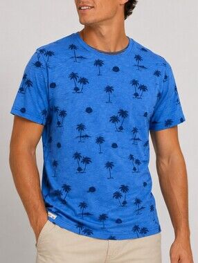 3/$30 HUNTINGTON BEACH Blue Palm Tree Dri-fit T-shirt Size Medium
